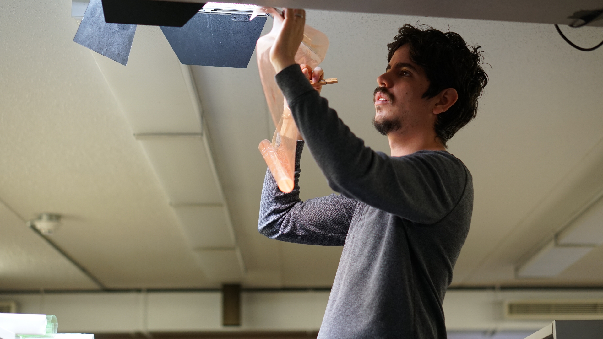 Rigging diffusion and gels on a practical light